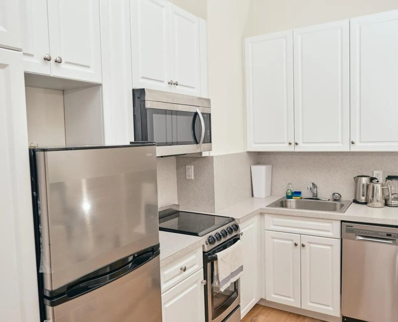 East2 Village Center Apartment W Full Amenities Great New York Location