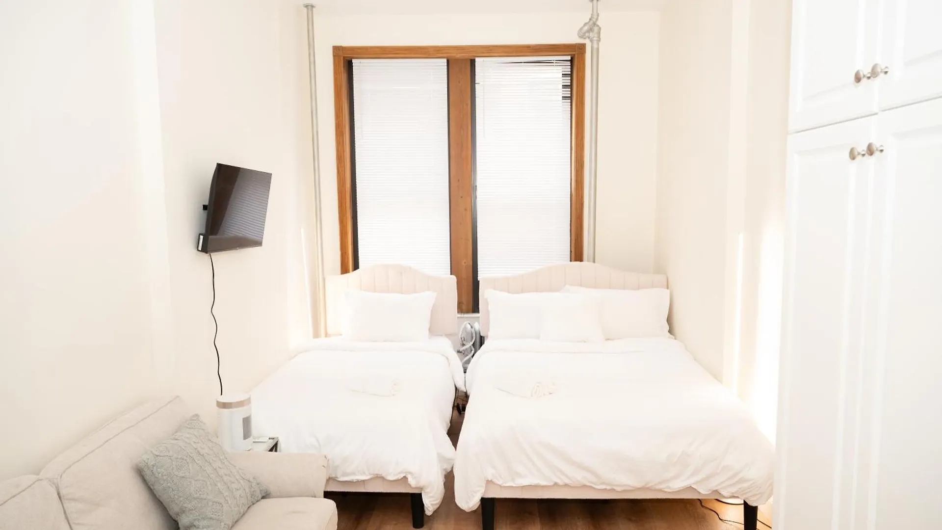 East2 Village Center Apartment W Full Amenities Great New York Location